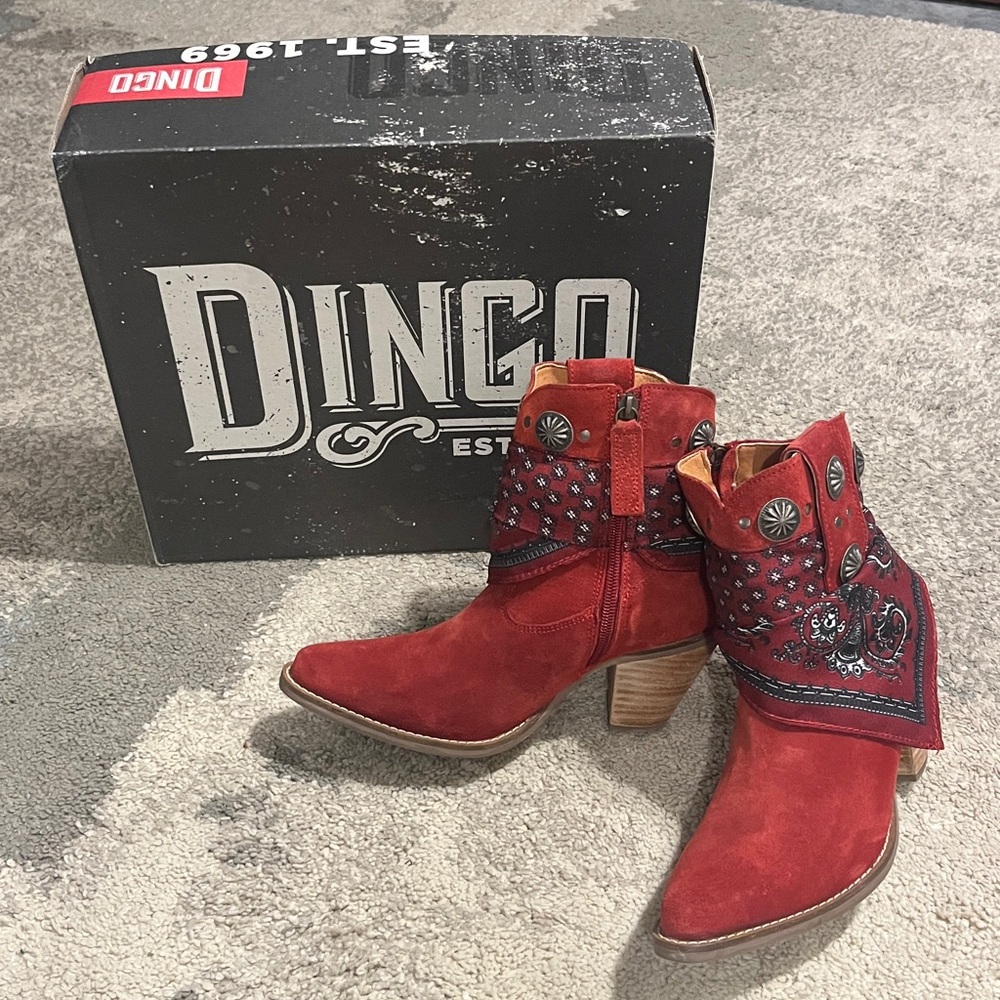 Dingo Bandida Red Leather Boots Bandana Detail